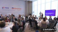 В 2025 году есть все предпосылки роста цены на золото до 3300 долларов за унцию (видео)