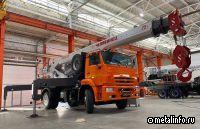 ЧМЗ представил компактный «городской» автокран